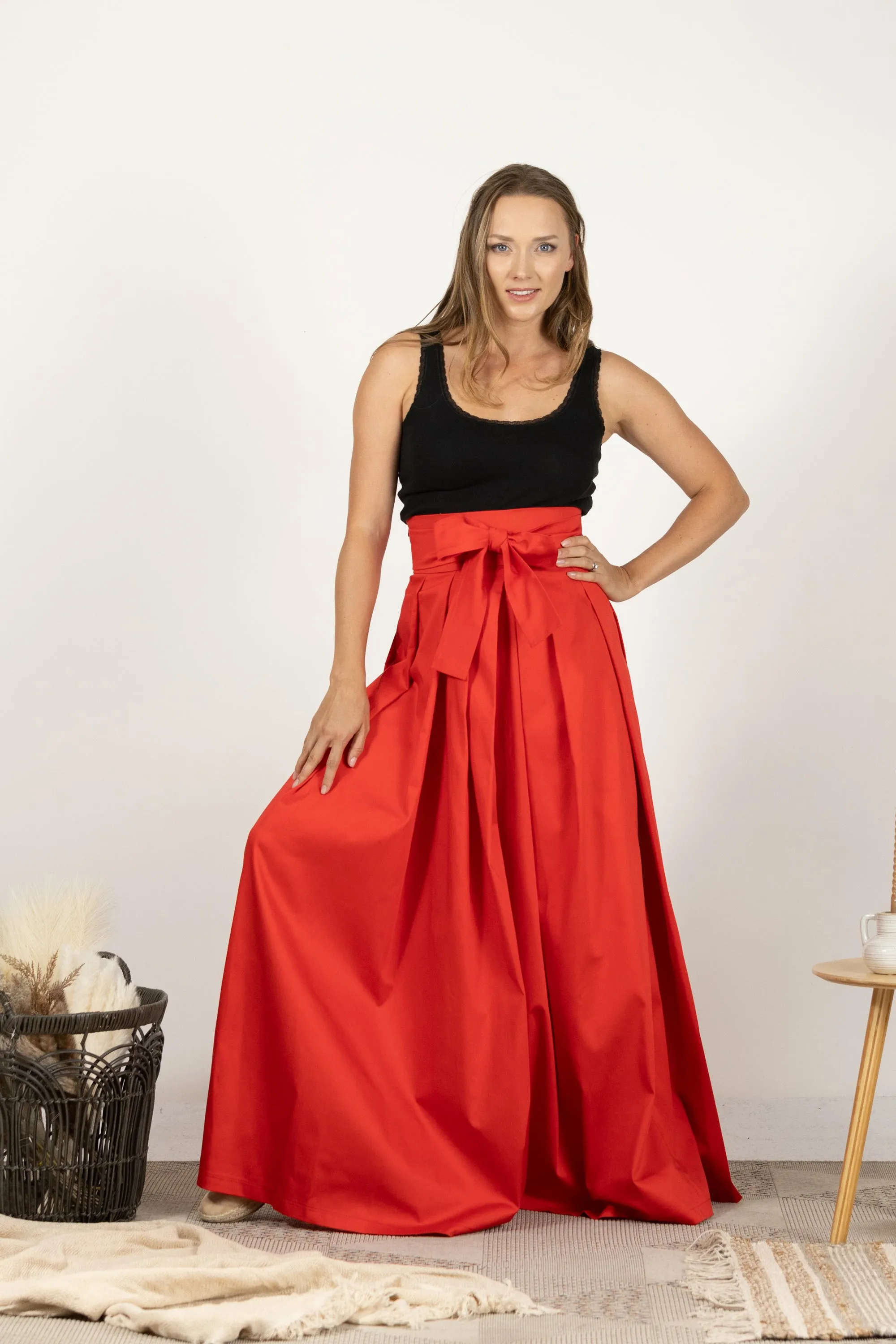 Black High Waist Pleated Maxi Skirt