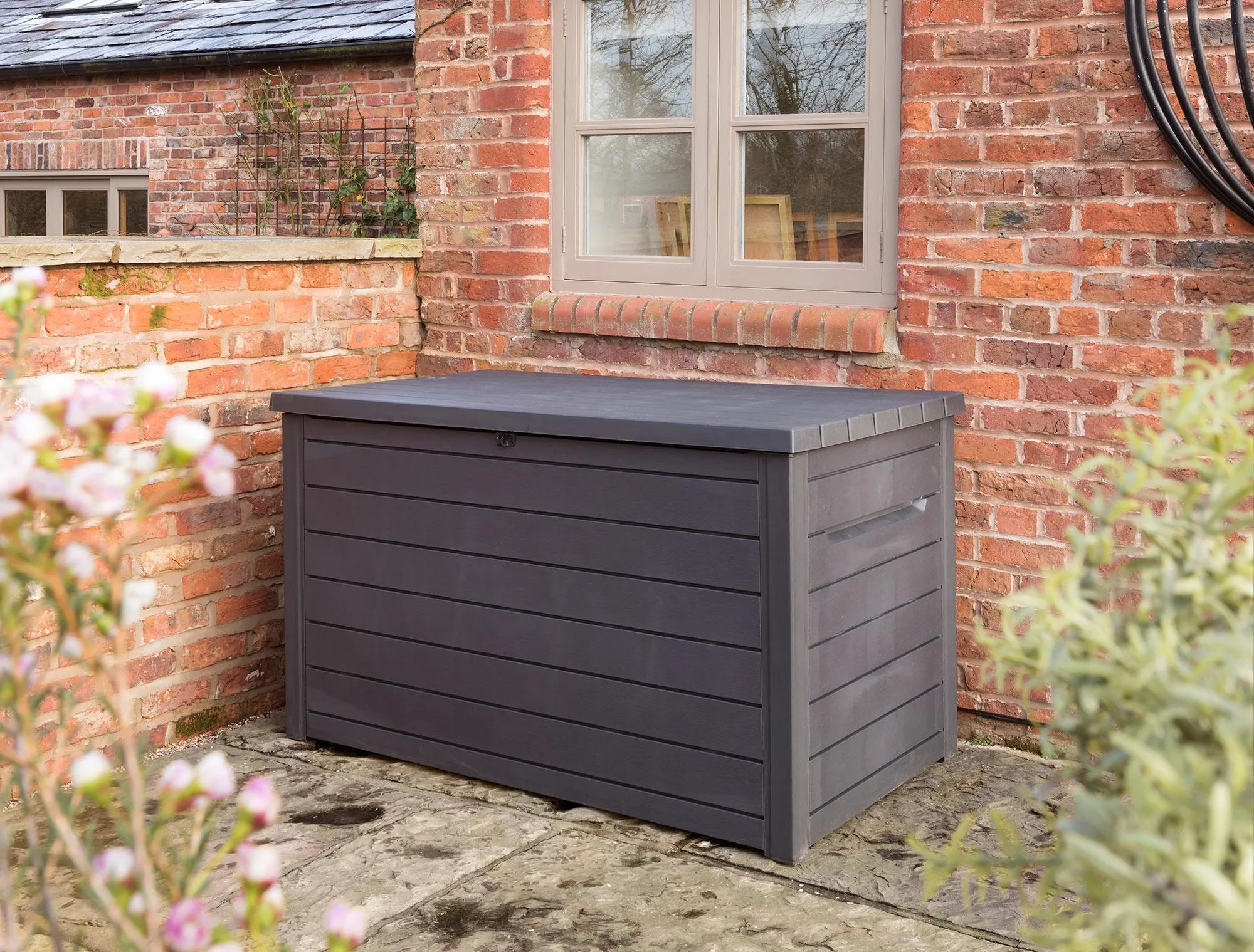 Keter - XXL Deck Box Wood Effect 870L - Brown or Anthracite