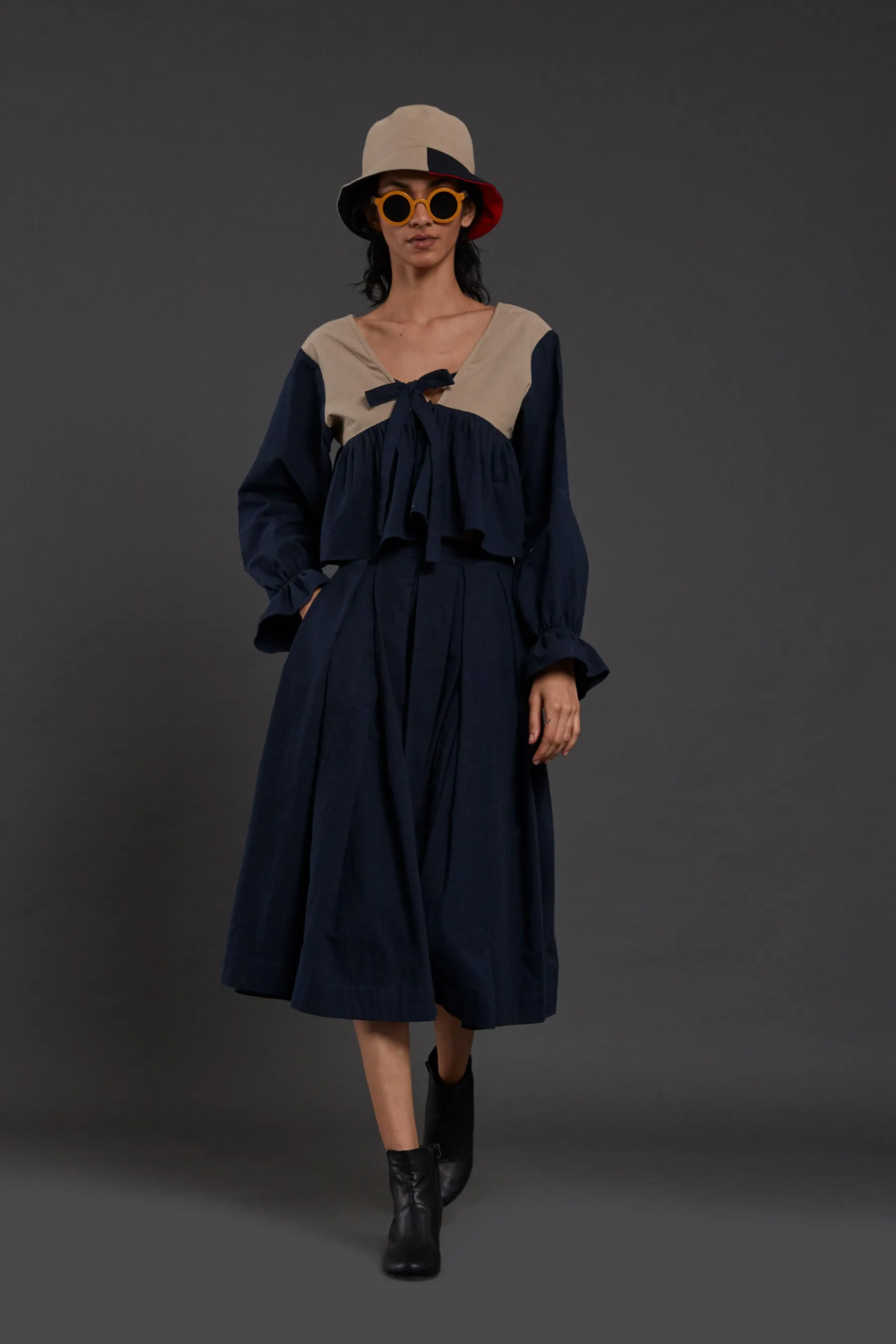 Navy Blue & Beige Bow Set