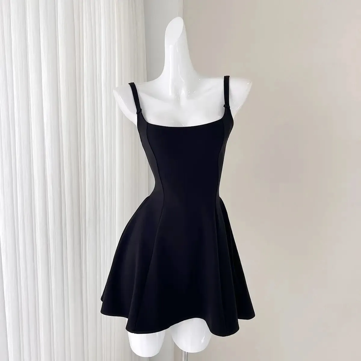 Wenkouban Square Neck Strap Dress Women's Summer Korean Edition Black Grey Sleeveless High Waist A-line Shirring Design Sexy Mini Dress